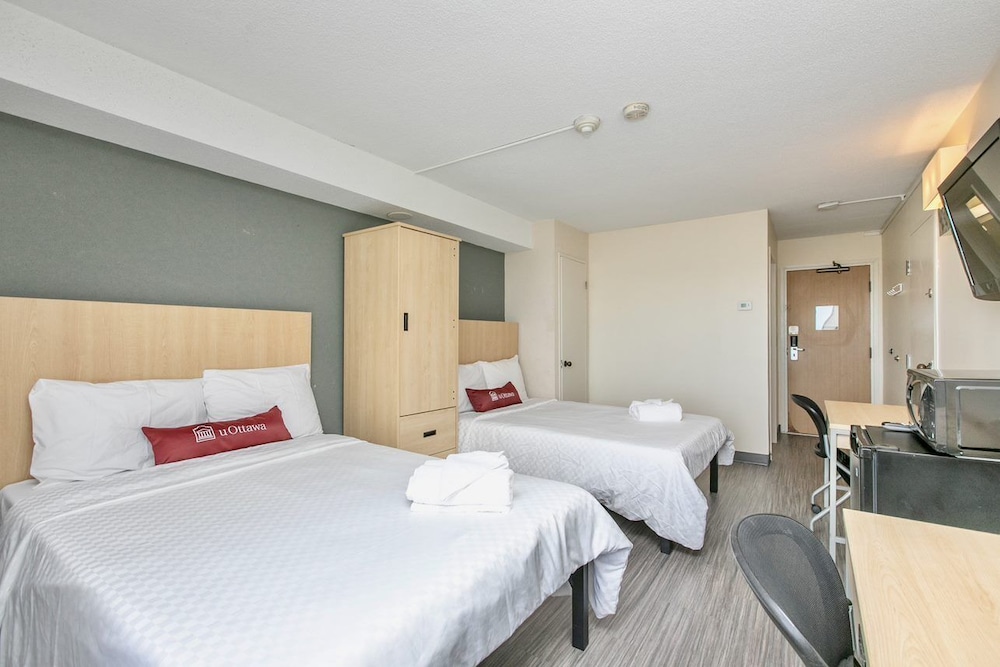 Economy Room, 2 Double Beds photo 1