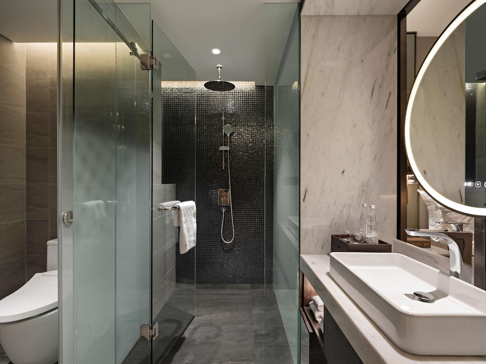 Executive Room, 2 Twin Beds - Photo 4