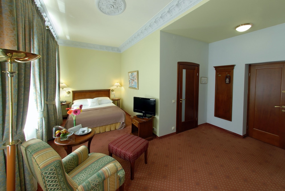 Business Double or Twin Room photo 2
