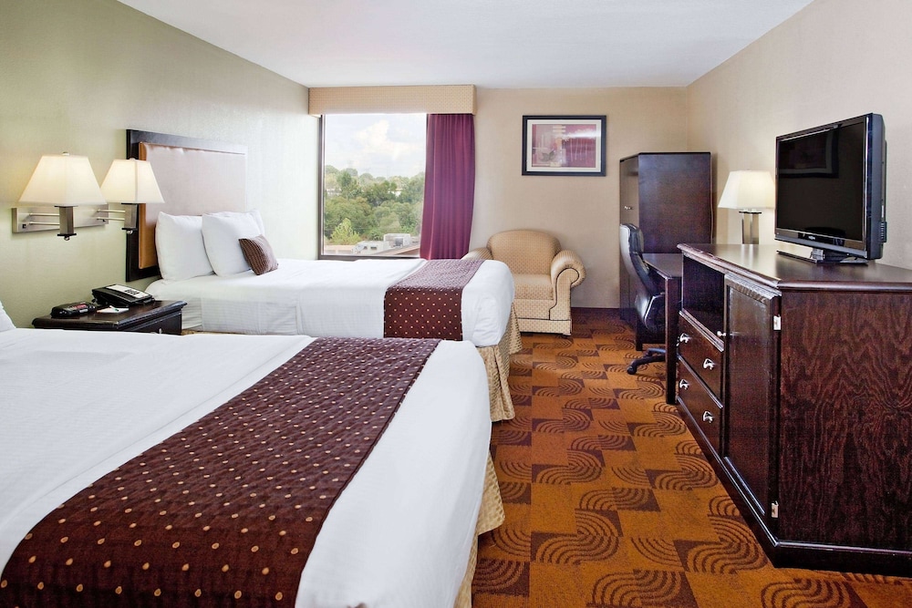 Room, 2 Double Beds, Non Smoking - Photo 1