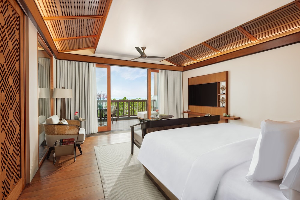 Studio Suite, 1 King Bed, Ocean View