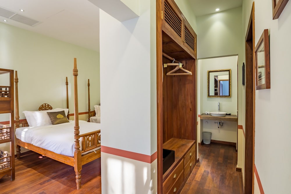 Pavilion Family Suite photo 1