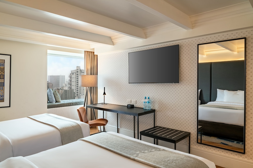 Standard Twin Room - Photo 4