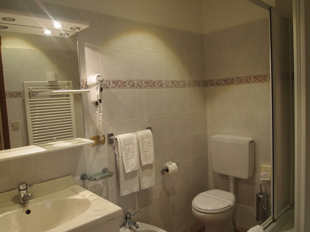 Basic Room photo 3