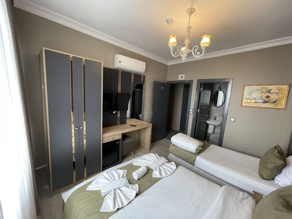 Standard Triple Room photo 3