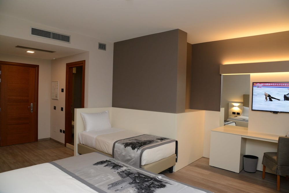 Superior Twin Room - Photo 1