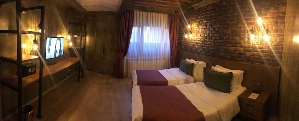 Standard Room photo 3