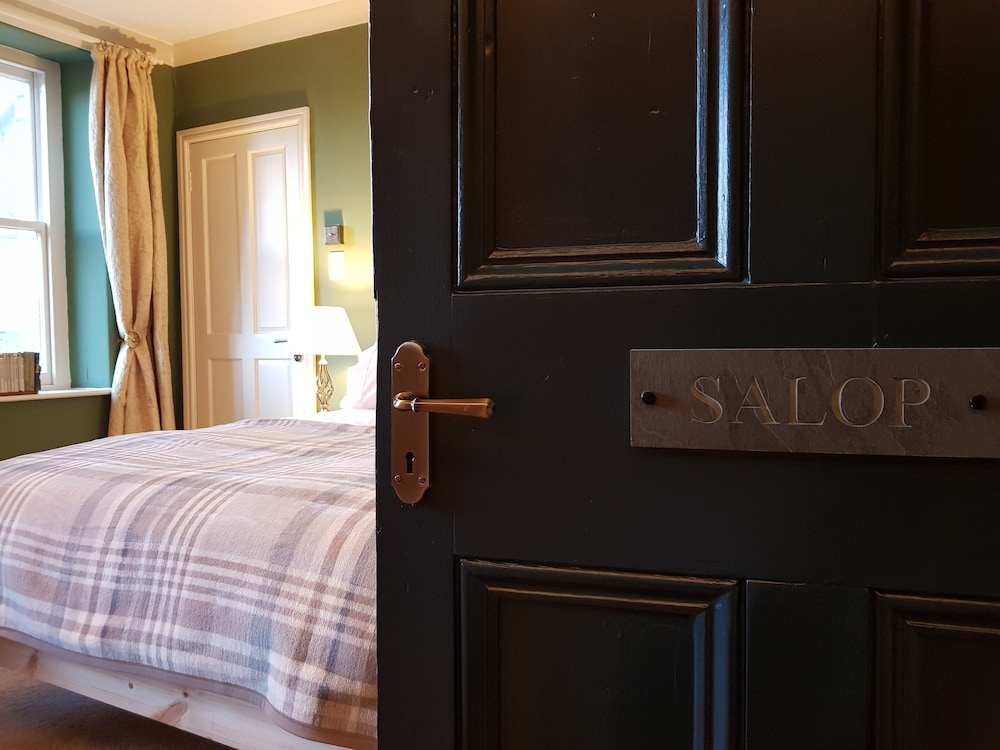 Classic Double or Twin Room