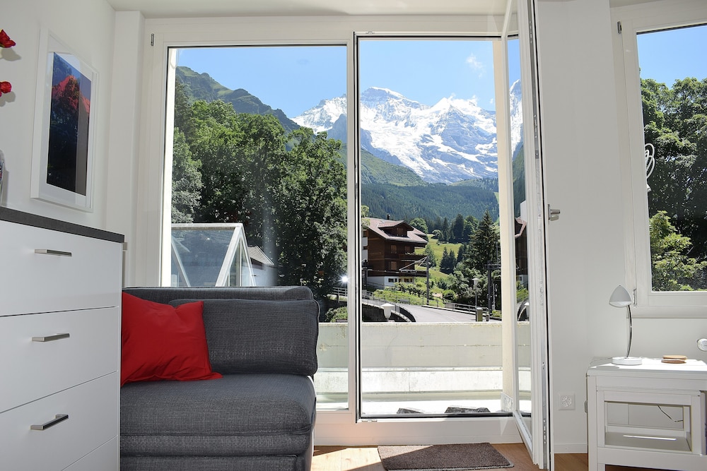 Apartment (Eigerpeak) thumbnail 6