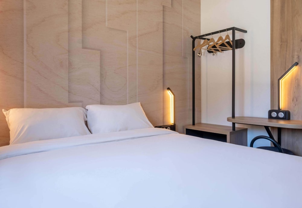 Standard Double Room - Photo 4
