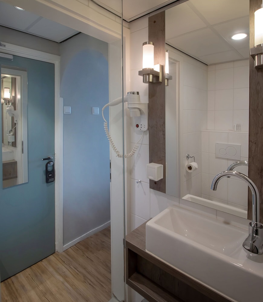 Double Room, 1 Bedroom, Balcony - Photo 2