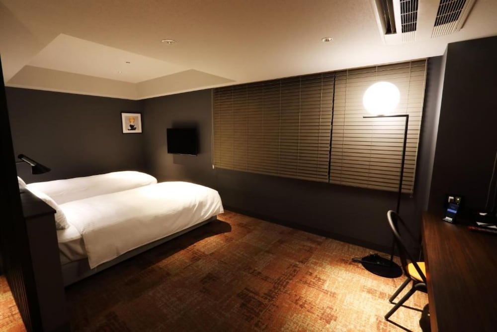 Deluxe Twin Room, 2 Twin Beds thumbnail 6