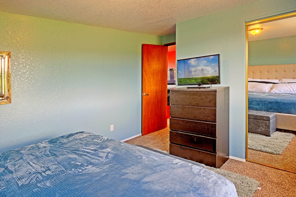 Family Condo, 1 Bedroom, Beach View, Beachfront photo 2
