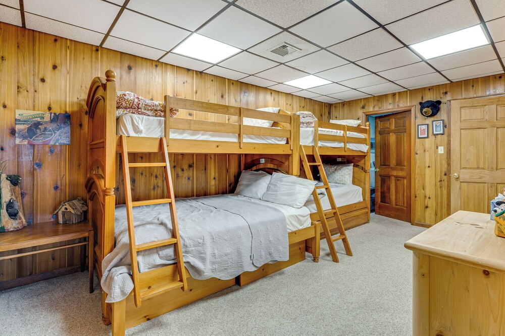 House (4 Bedrooms) photo 2