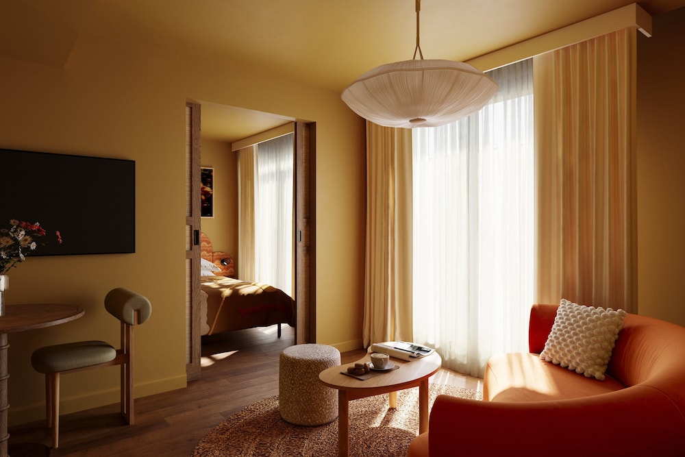 One Bedroom Open Plan Suite photo 1