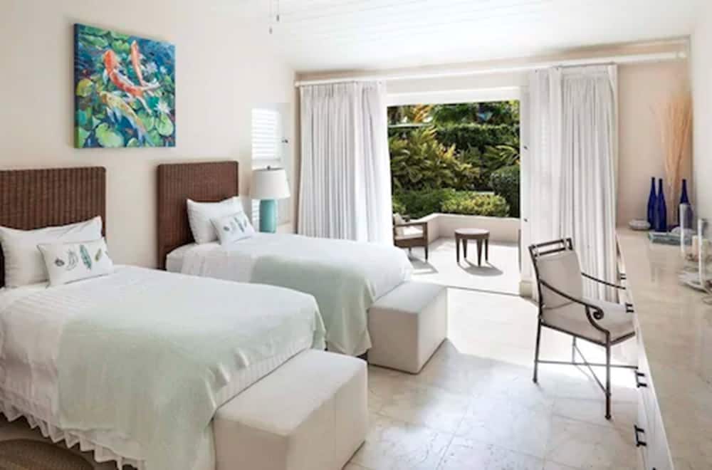 Room, 3 Bedrooms (Jabberwocky) photo 1