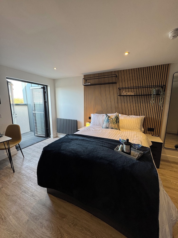 Studio, 1 Double Bed, Balcony, City View