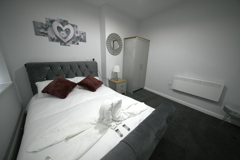 Apartment photo 2