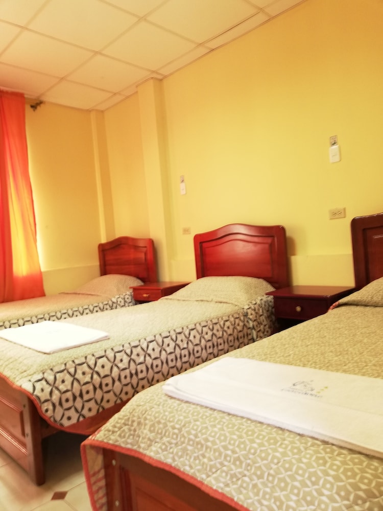 Triple Room, 3 Twin Beds photo 3