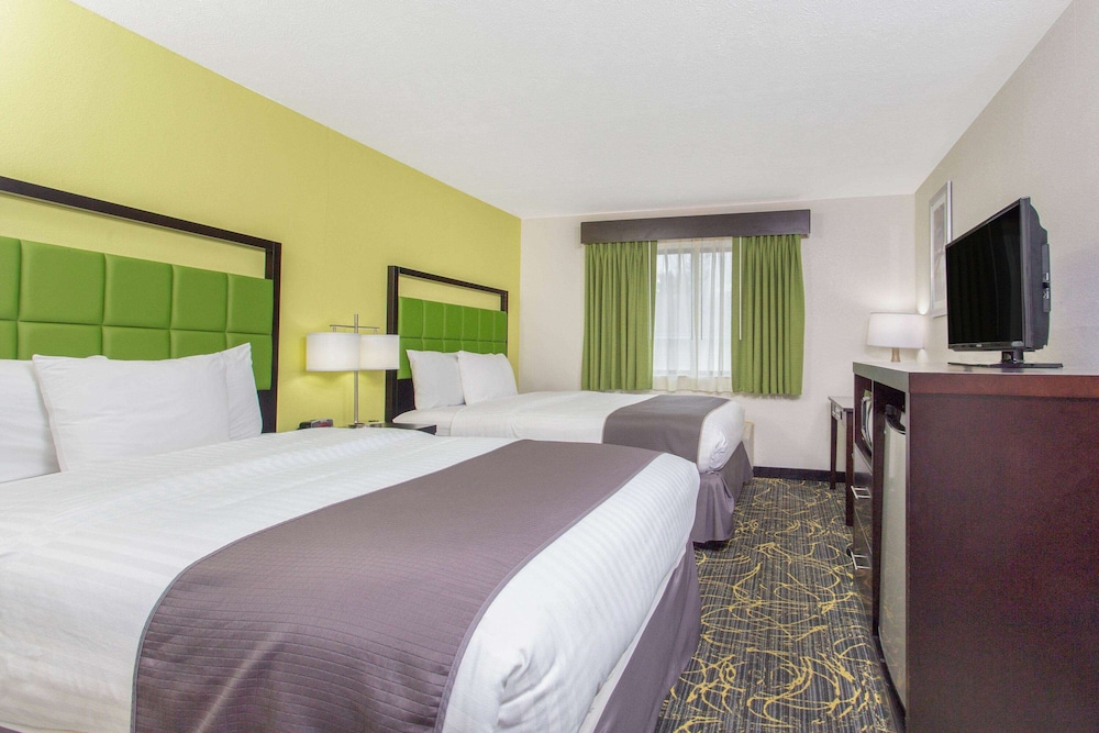 Room, 2 Queen Beds, Accessible, Non Smoking (Mobility,Tub w/Grab Bars) - Photo 1