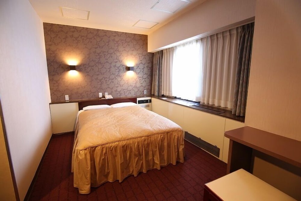 Double Room, Non Smoking D6N Train View (4, 6F) photo 1