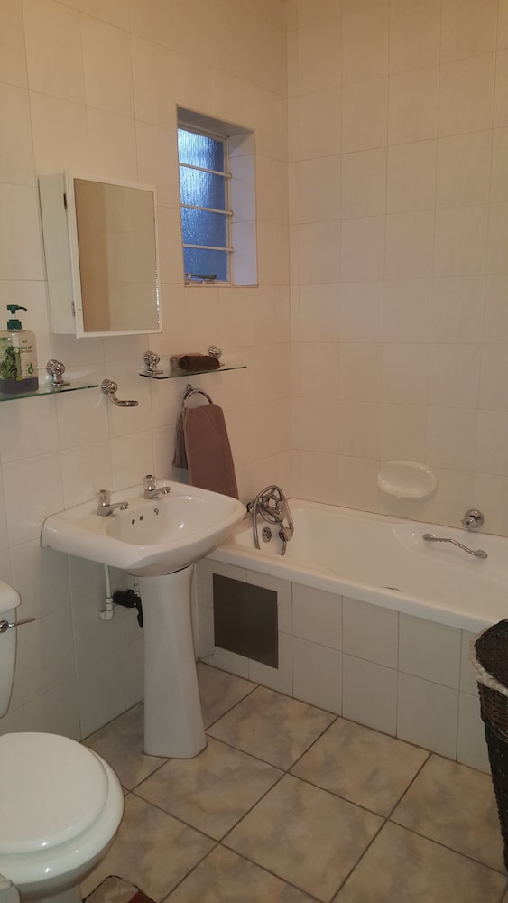 Ibis Room photo 2