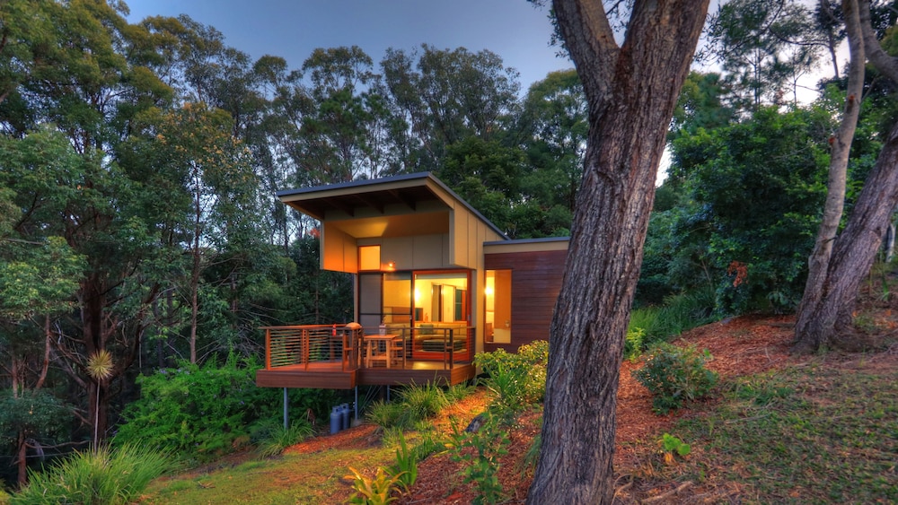 Deluxe Cottage, 1 King Bed, Ocean View photo 3