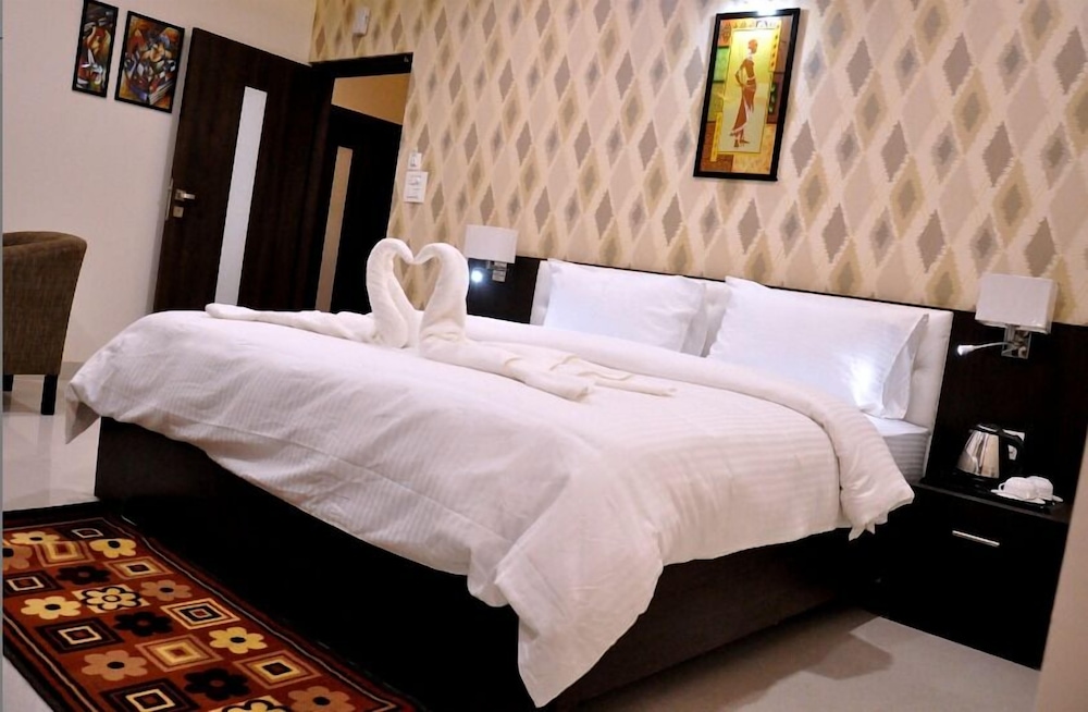 Executive Room - Photo 1