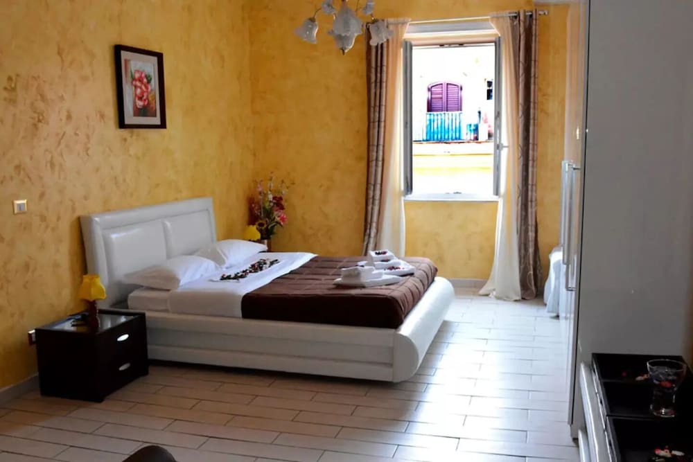 Basic Quadruple Room