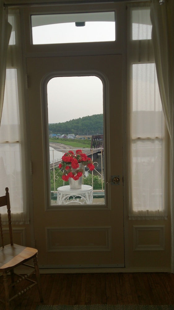 Family Room (Vicaire) photo 3