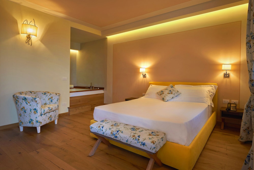Exclusive Suite - Photo 15