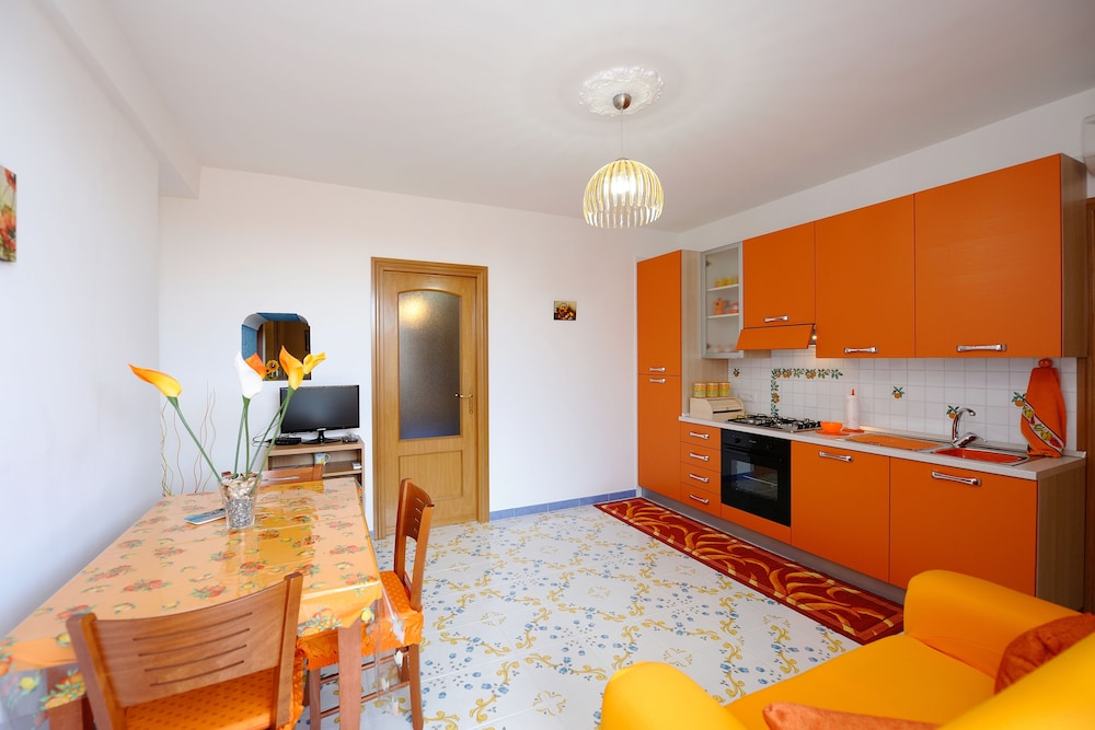 Apartment photo 3