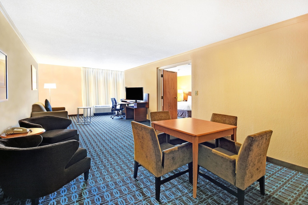 Junior Suite, 1 Bedroom - Photo 6
