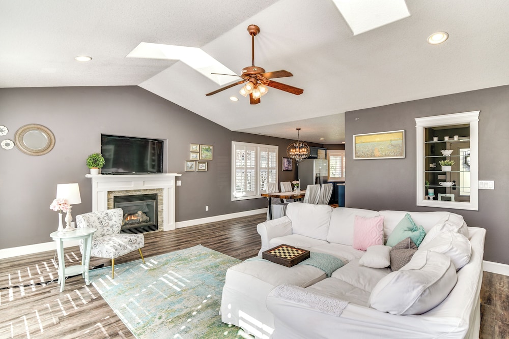 House (2 Bedrooms)