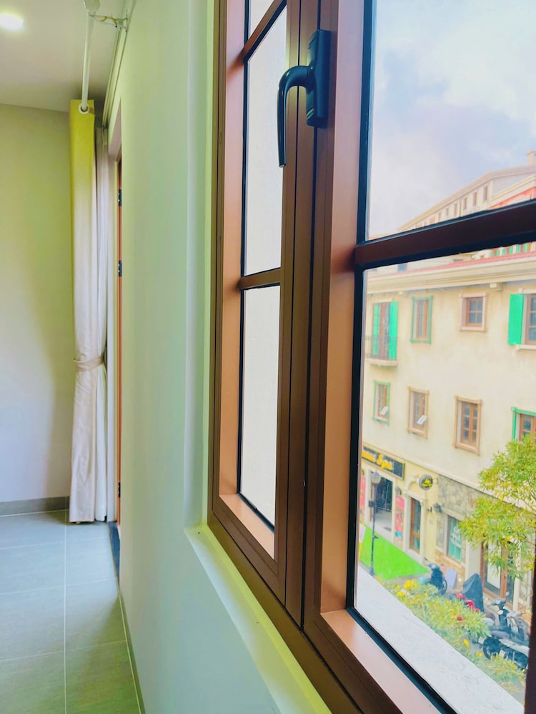 Basic Double Room Single Use, City View