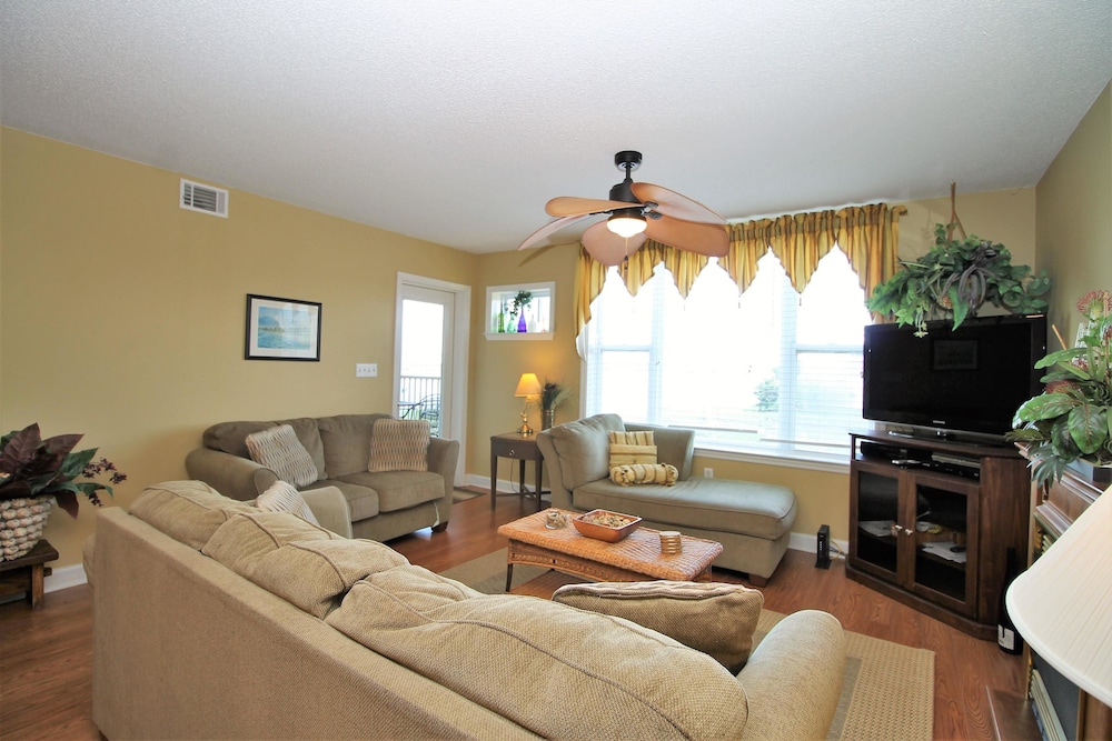 Family House, 3 Bedrooms, Ocean View, Sea Facing