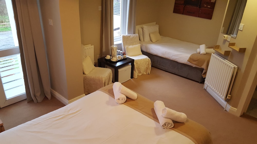 Family Room, Multiple Beds, Non Smoking photo 3