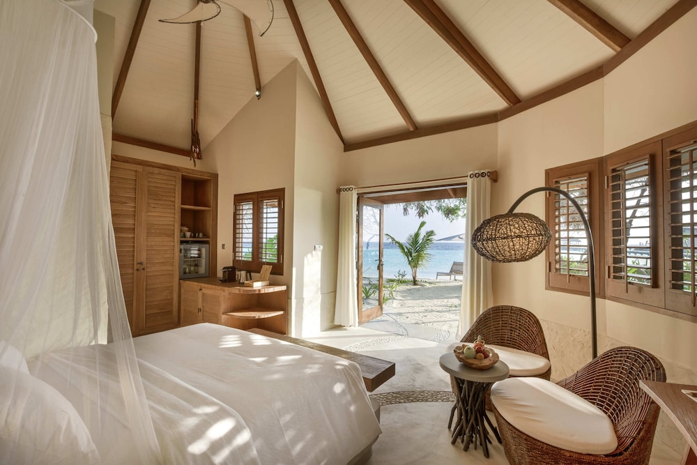 Villa, Beach View, Beachside - Photo 1