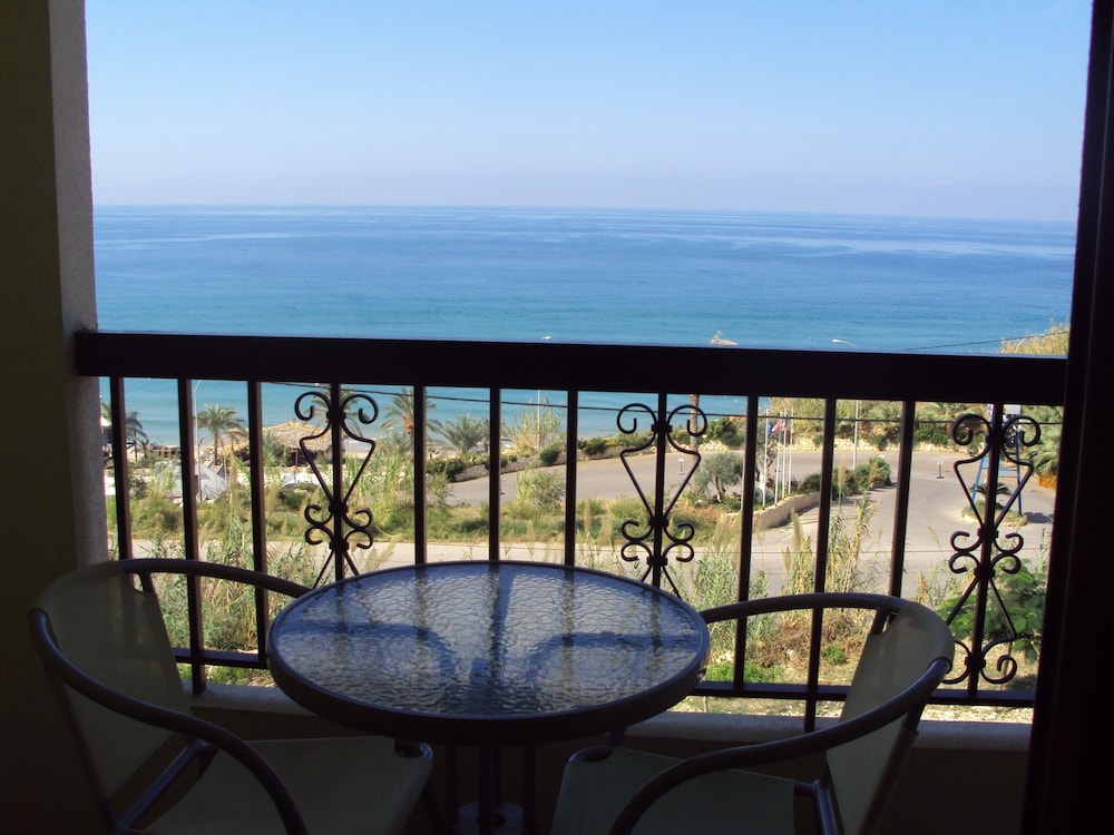 Deluxe Single Room, 1 Bedroom, Balcony, Ocean View photo 3