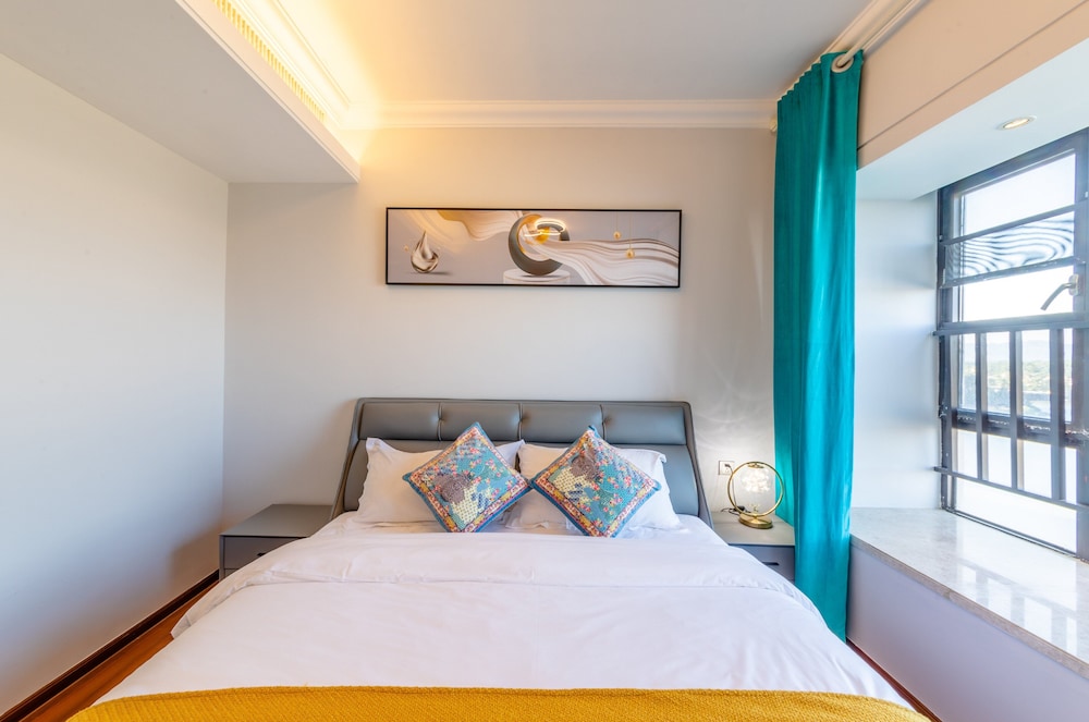 Comfort Suite, Balcony, Garden View photo 3