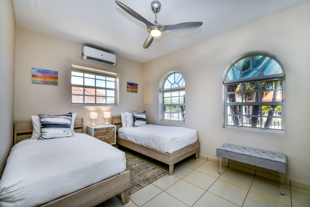 House (3 Bedrooms) photo 2