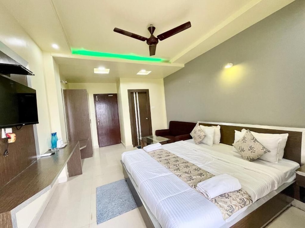 Deluxe Triple Room photo 2