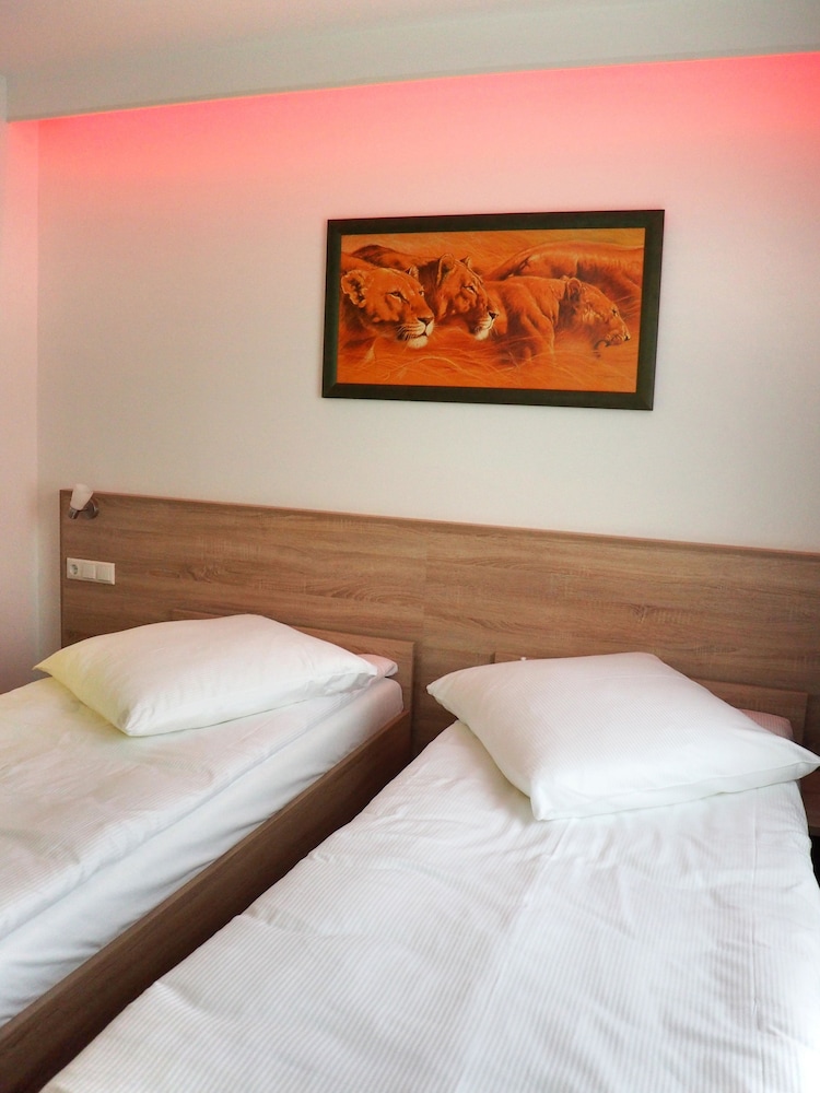 Deluxe Room, 1 Bedroom photo 2
