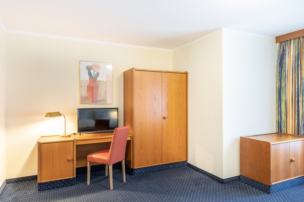 Standard Double Room - Photo 4