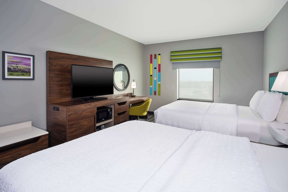 Room, 2 Queen Beds - Photo 1