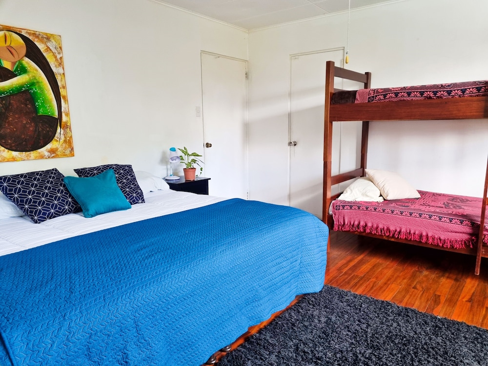 Deluxe Quadruple Room, Private Bathroom, Garden View photo 2