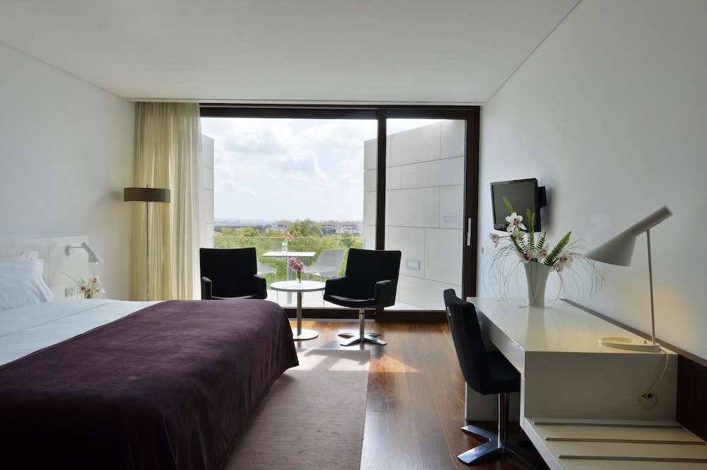 Available room