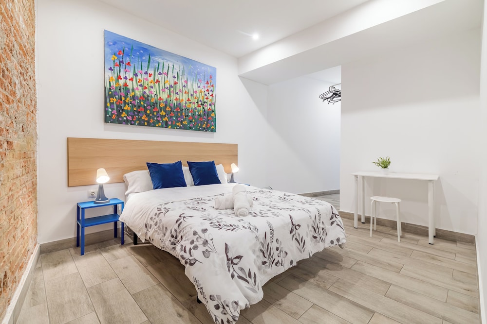 Basic Double Room, 1 Double Bed - Photo 14
