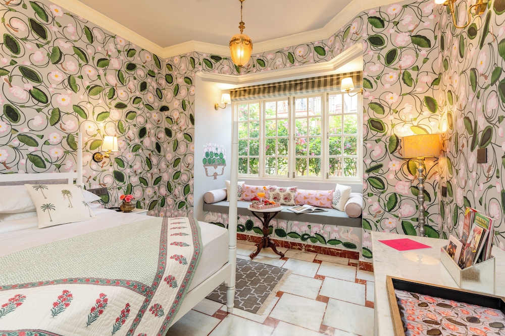 Design Double Room, City View