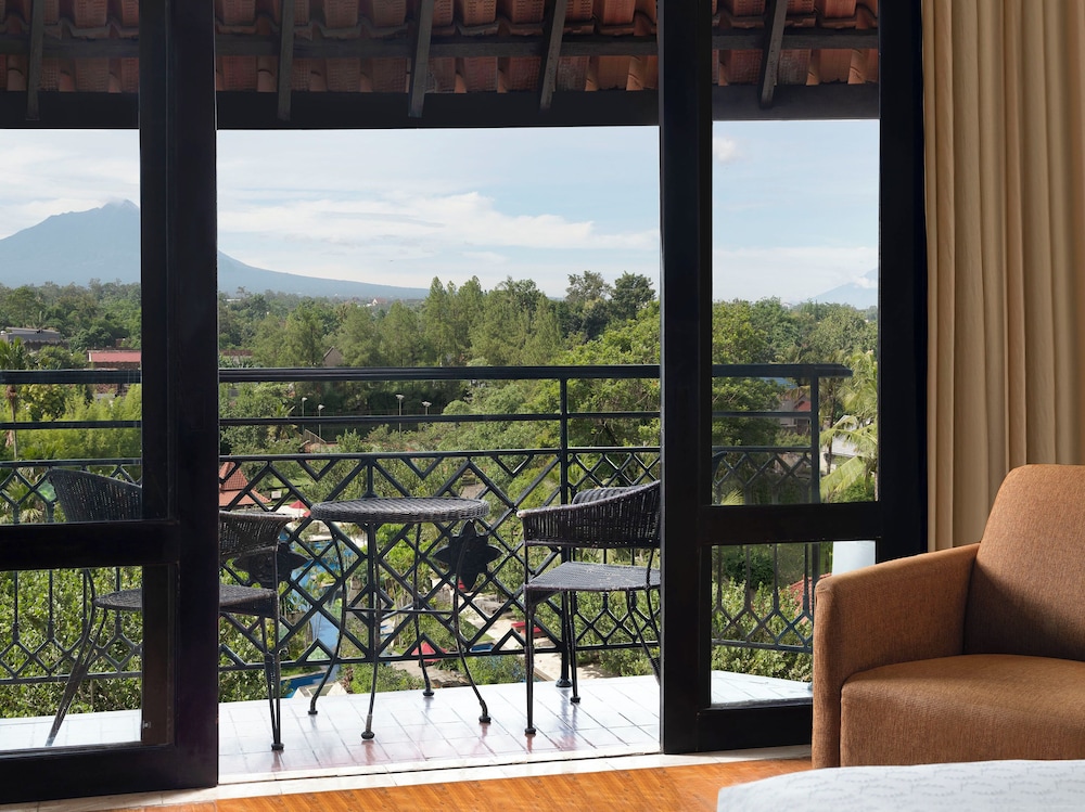 Room, 1 King Bed, Non Smoking, Balcony - Photo 6